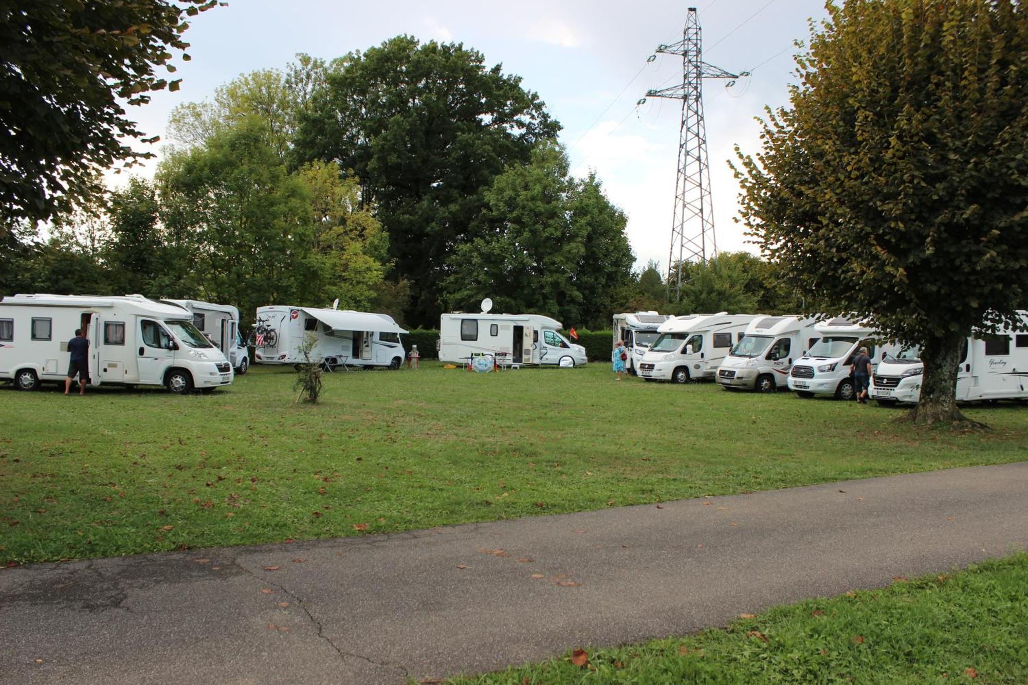 Camping Les Acacias Altkirch Eksteriør bilde
