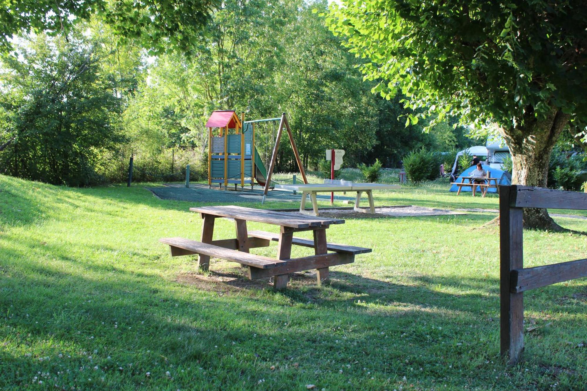 Camping Les Acacias Altkirch Eksteriør bilde